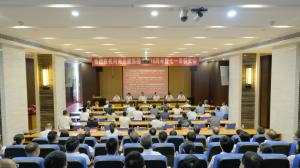 風雨崢嶸，光輝70載；黨旗所指，奮進新征程！